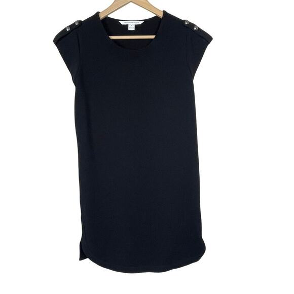 Diane von Furstenberg‎ Sheath Dress Size 2 Black Cap Sleeve Boat Neck LBD Mini - Picture 1 of 6